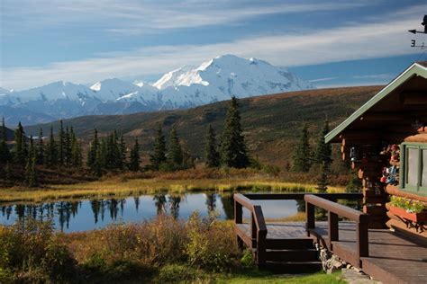 While staying at the Denali Backcountry Lodge we did a number of hikes up next to the lake and they were all just wonderful. . Where to stay in denali national park